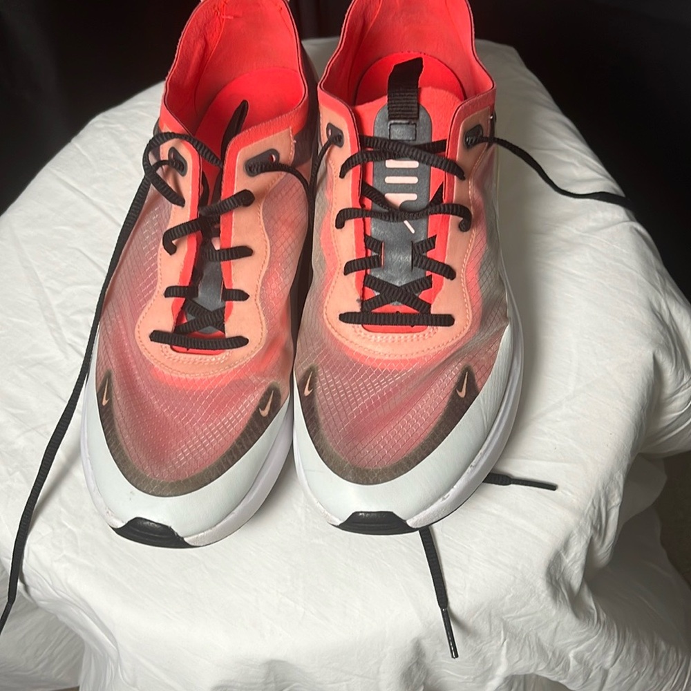 Nike AIR MAX Women's  Running Shoes size 8.5 - Picture 13 of 16